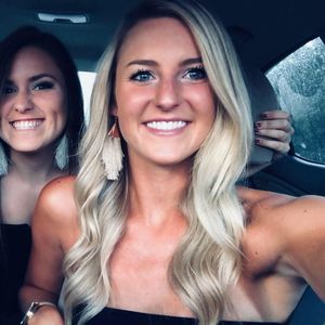 Meet your Posher, Ashlyn